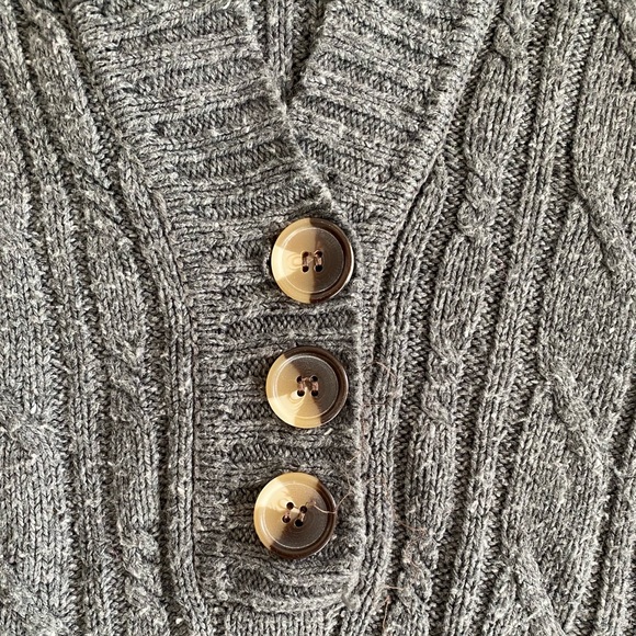 Sweater - Picture 2 of 4